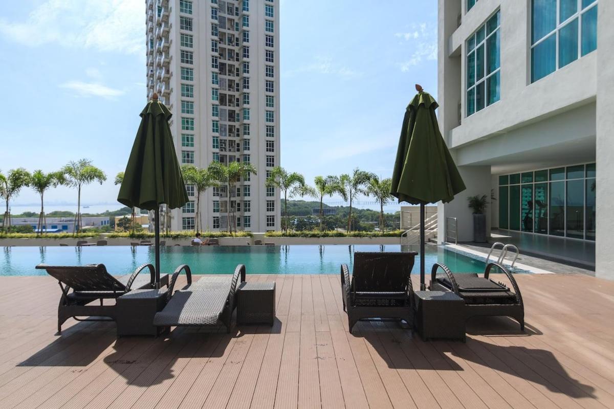 Deluxe And Feel Like A Home 1, 3-6 Pax ,Netflix, Georgetown Bagian luar foto